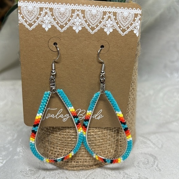 NEW Southwestern Inspired Boho Beaded Earrings - Picture 3 of 6